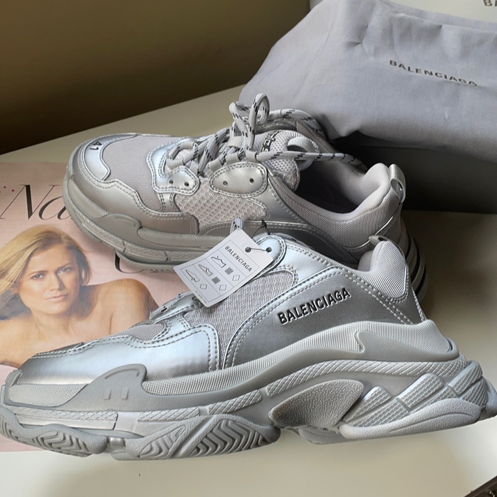 - Balenciaga slivers color women’s sneakers
